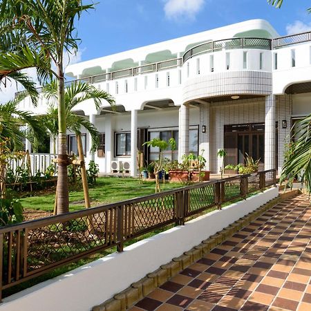 Miyakojima White House Villa Екстериор снимка