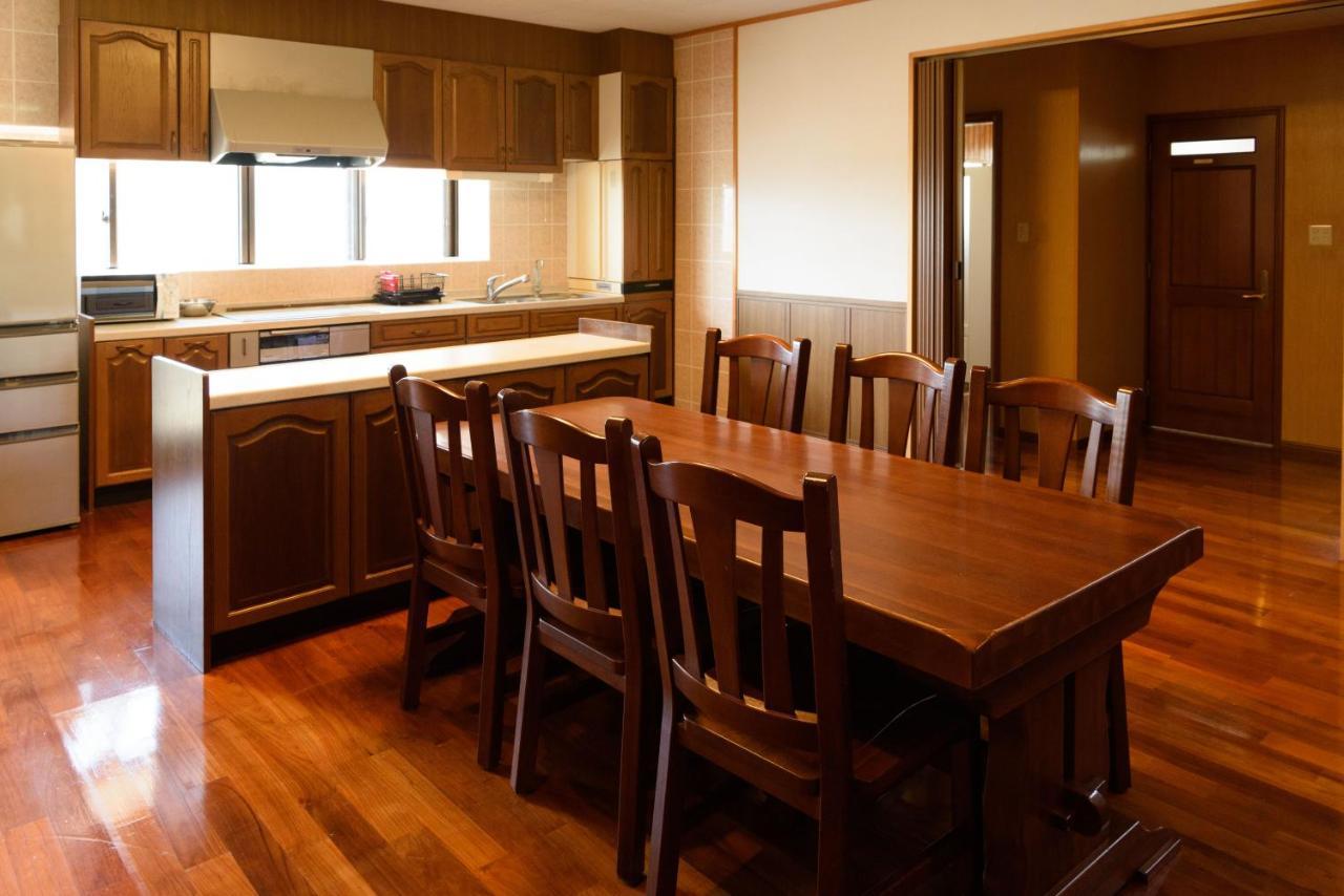 Miyakojima White House Villa Екстериор снимка